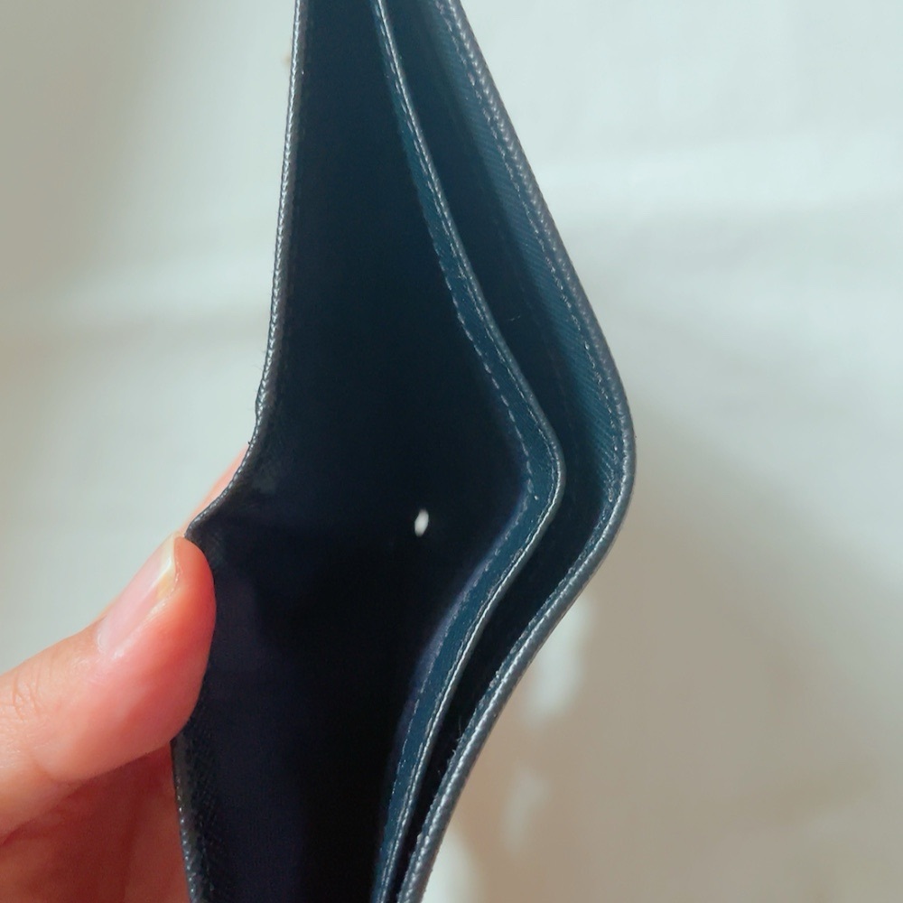 PRADA Wallet - Picture 5 of 6